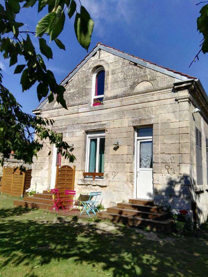 Le Presbytere Apartment Les Ageux